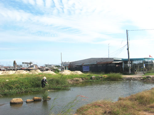 Phung phí “đất vàng”